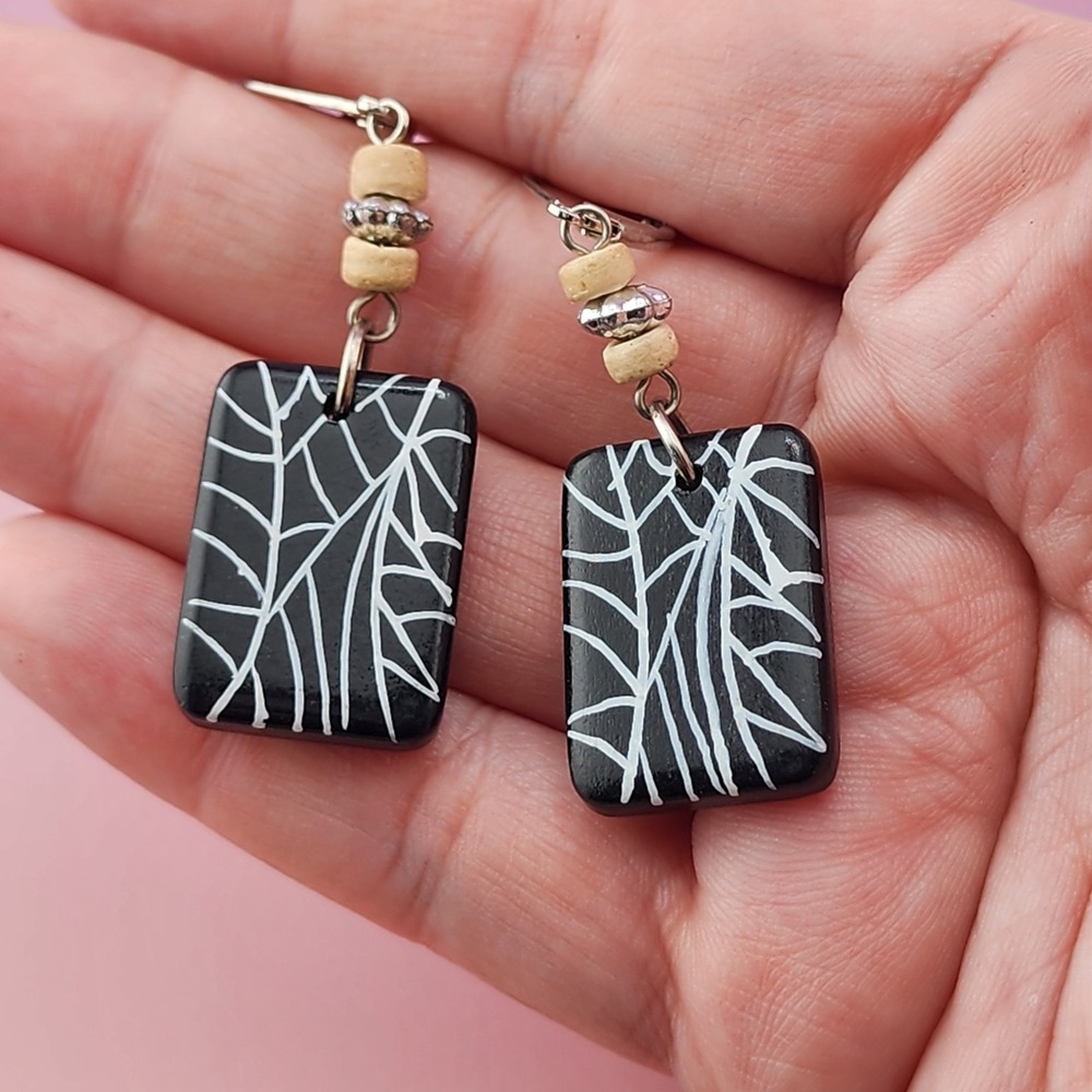 Black White Tree Rectangle Dangle Earrings Tan Beads Silver Tone Boho Leverback